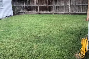 914 E 25th St, Houston, TX 77009 - Photo 12