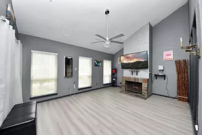 7877 Kendalia Drive, Houston, TX 77036 - Photo 6