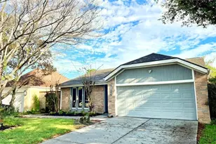 11954 Brook Meadows Ln, Meadows Place, TX 77477 - Photo 2