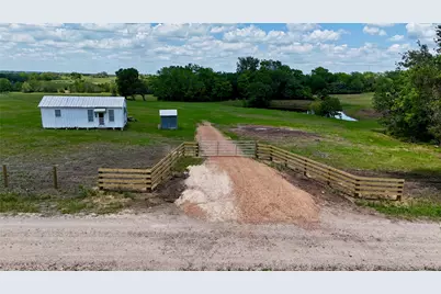 1070 Muehr Road, Weimar, TX 78962 - Photo 30