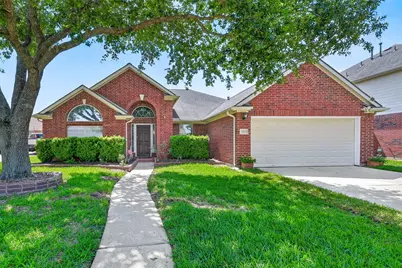 3210 Princess Bay Court, Pearland, TX 77584 - Photo 2