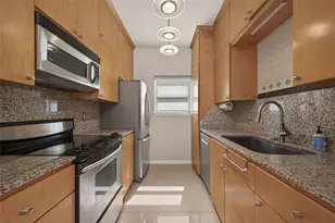 9800 Pagewood Ln, Houston, TX 77042 - Photo 4