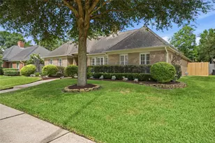 15123 Greenleaf Ln, Houston, TX 77062 - Photo 4