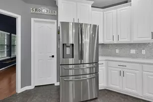 11304 Monarchs Way, Montgomery, TX 77316 - Photo 16