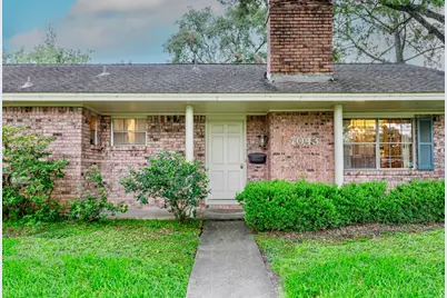 7043 Carvel Lane, Houston, TX 77074 - Photo 2