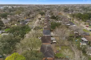5734 Farwell Dr, Houston, TX 77035 - Photo 44