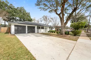 5734 Farwell Dr, Houston, TX 77035 - Photo 38