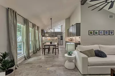 30 E Lance Leaf Road, The Woodlands, TX 77381 - Photo 8