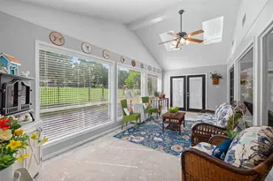 257 Point Clear Dr, Panorama Village, TX 77304 - Photo 34