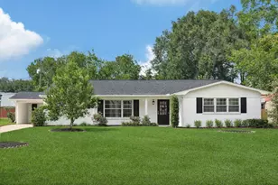 115 E Thornton Rd, Houston, TX 77022 - Photo 2