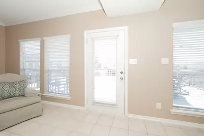 543 Sunset Circle, Galveston, TX 77554 - Photo 16