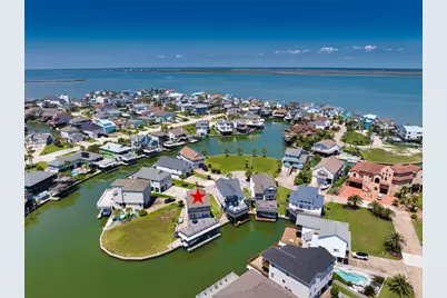 543 Sunset Circle, Galveston, TX 77554 - Photo 2