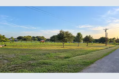 122 Cr 140 Peligro Creek Dr, Bay City, TX 77414 - Photo 2
