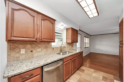 1110 E Brown Lane, Deer Park, TX 77536 - Photo 12