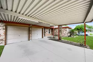 1110 E Brown Ln, Deer Park, TX 77536 - Photo 4