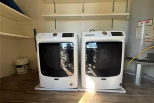 1034 E 3rd St, Bellville, TX 77418 - Photo 18