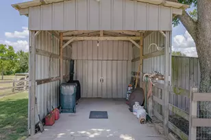 17318 Penick Rd, Waller, TX 77484 - Photo 26