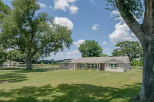 17318 Penick Rd, Waller, TX 77484 - Photo 1