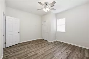 6309 32nd St, Groves, TX 77619 - Photo 20