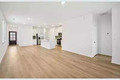 11418 Dark Amethyst Drive, Houston, TX 77048 - Photo 6