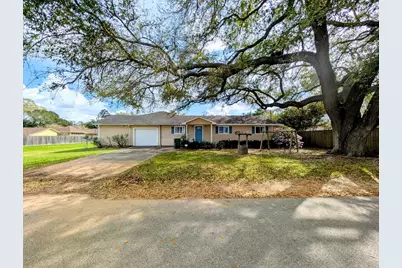 2506 Heights Street, Liberty, TX 77575 - Photo 2