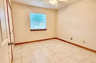 143 W Airway, Livingston, TX 77351 - Photo 28