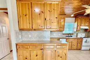 143 W Airway, Livingston, TX 77351 - Photo 22