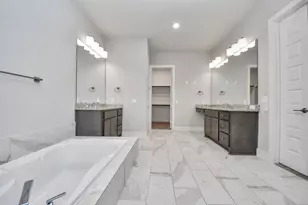 13202 James Terrace Ln, Houston, TX 77059 - Photo 28