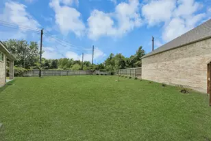13202 James Terrace Ln, Houston, TX 77059 - Photo 34