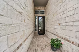 13202 James Terrace Ln, Houston, TX 77059 - Photo 4