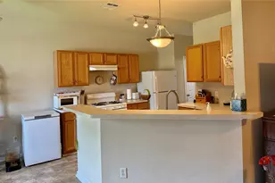 396 Newcom Ln, Sealy, TX 77474 - Photo 12