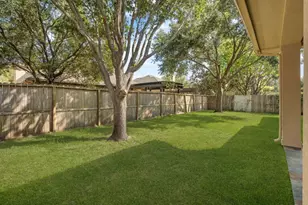 11206 Castille Ln, Houston, TX 77082 - Photo 38