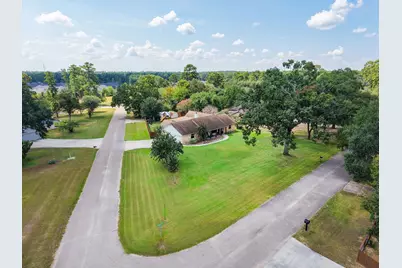1207 Gail Drive, Pinehurst, TX 77362 - Photo 4