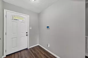 5427 Timpani Dr, Friendswood, TX 77546 - Photo 2