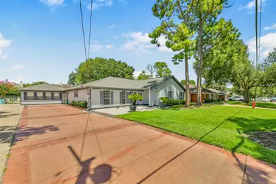 201 Amber Lane, League City, TX 77573 - Photo 32