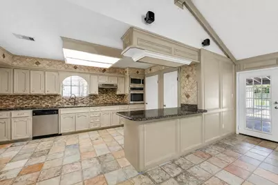 201 Amber Lane, League City, TX 77573 - Photo 6