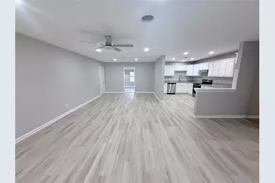2810 Patricia Street, La Marque, TX 77568 - Photo 6