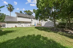 3510 Ledgestone Dr, Houston, TX 77059 - Photo 22