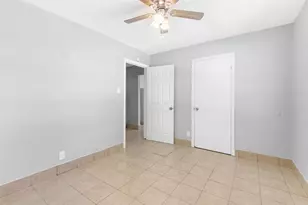 4401 Denmark St, Houston, TX 77016 - Photo 14