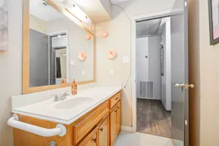 119 Basswood St, Lake Jackson, TX 77566 - Photo 22