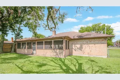 119 Basswood Street, Lake Jackson, TX 77566 - Photo 34