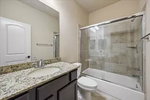 6703 Fairwood Creek Ln, Sugar Land, TX 77479 - Photo 32