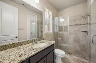 6703 Fairwood Creek Ln, Sugar Land, TX 77479 - Photo 20
