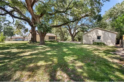 940 Hardeman Street, Sealy, TX 77474 - Photo 24