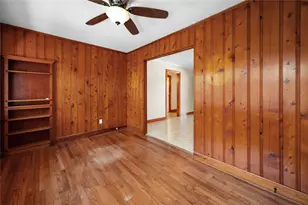 940 Hardeman St, Sealy, TX 77474 - Photo 14