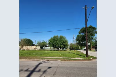 2400 Lockwood Drive, Houston, TX 77020 - Photo 8