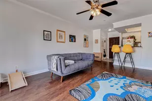 4515 Briar Hollow Pl, Houston, TX 77027 - Photo 4