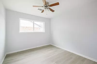 4314 Woodmont Drive, Houston, TX 77045 - Photo 18