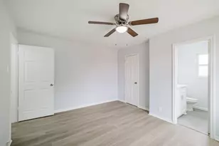 4314 Woodmont Dr, Houston, TX 77045 - Photo 12