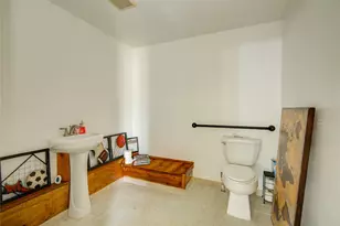 18396 Hwy 105, Cleveland, TX 77328 - Photo 12